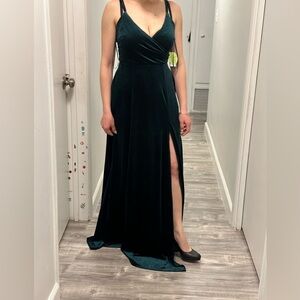 Hunter green dress in size small. NWT